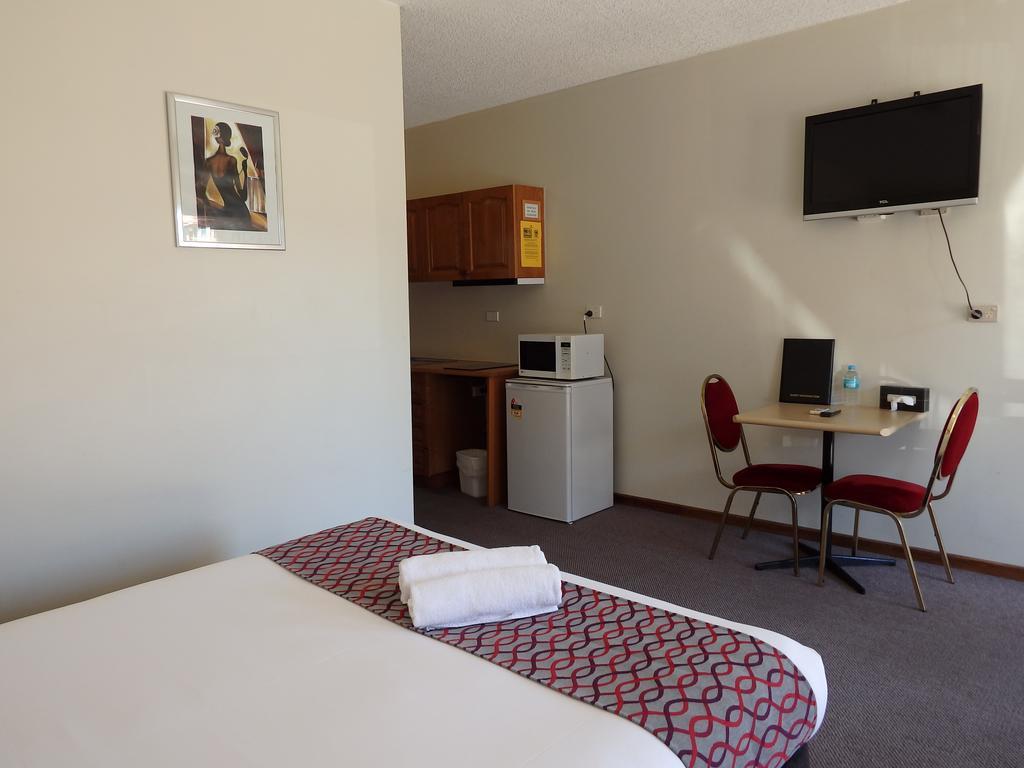 Monte Villa Motor Inn Мельбурн Екстер'єр фото