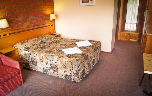 Monte Villa Motor Inn Мельбурн Екстер'єр фото